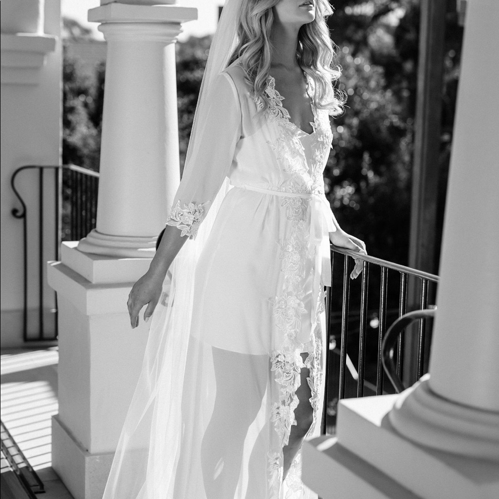 LeRose bridal Robe with slip(XS/S)